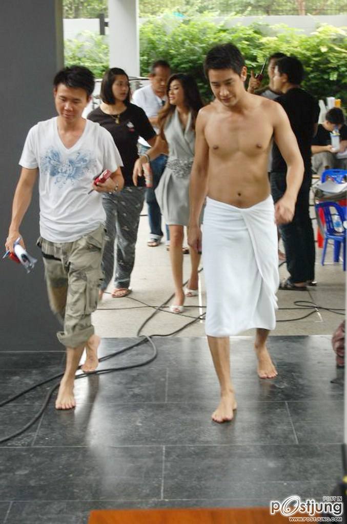 พี่ป้องถอดเสื้อยั่วน้ำลาย