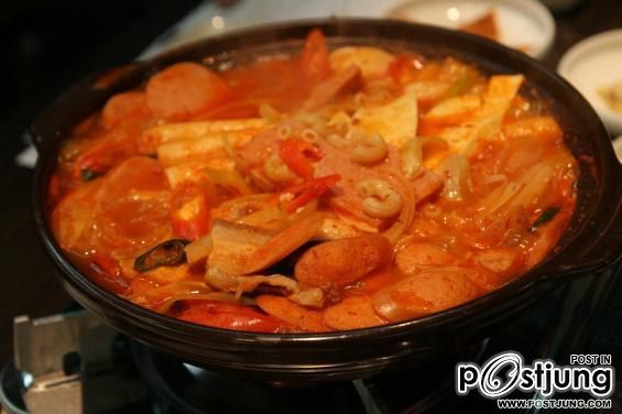 กินเส้นๆเกาหลีกันคะ เขิลนะเนี่ย>.<