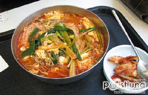 กินเส้นๆเกาหลีกันคะ เขิลนะเนี่ย>.<