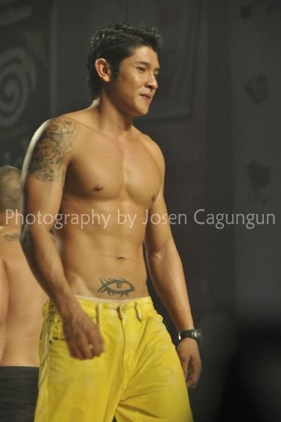 Philippines : Cosmo Bachelor Bash 2011