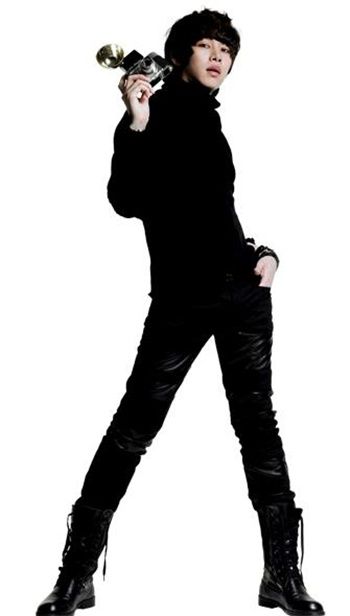 Super Junior's 5th repackage album "A-CHA"