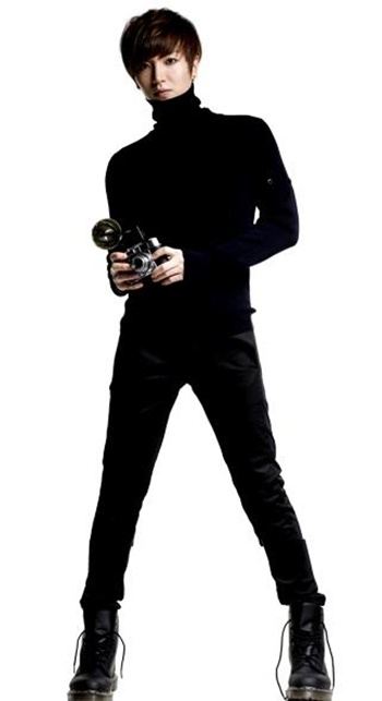 Super Junior's 5th repackage album "A-CHA"