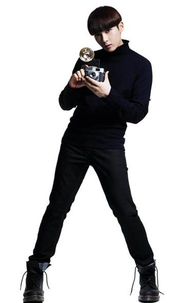 Super Junior's 5th repackage album "A-CHA"