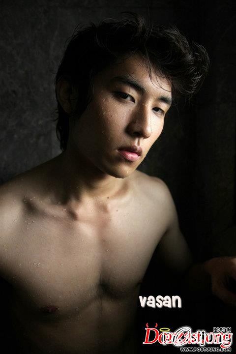 หล่อ ล่ำ ขาว ใส ซักซี๊สสส