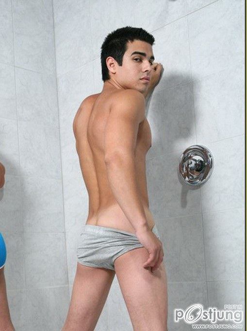 หล่อ-เข้ม-เต็มเหนี่ยว