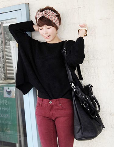 3. ผมสั้นกับผ้าคาดผม