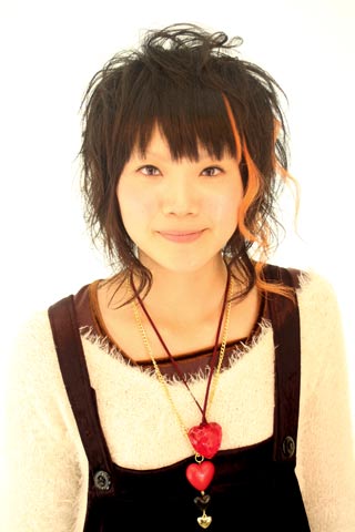 2. ผมสั้นทำไฮไลท์