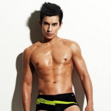 ประกวด มิสเตอร์ยูนิเวิส หุหุ