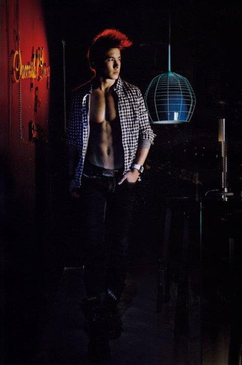 Justin @ VOLUME vol.7 no.152 August 2011