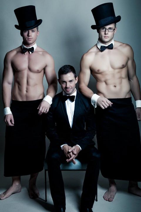 หนุ่มเซ็็็กซี่กับสูทโบว์หูกระต่าย