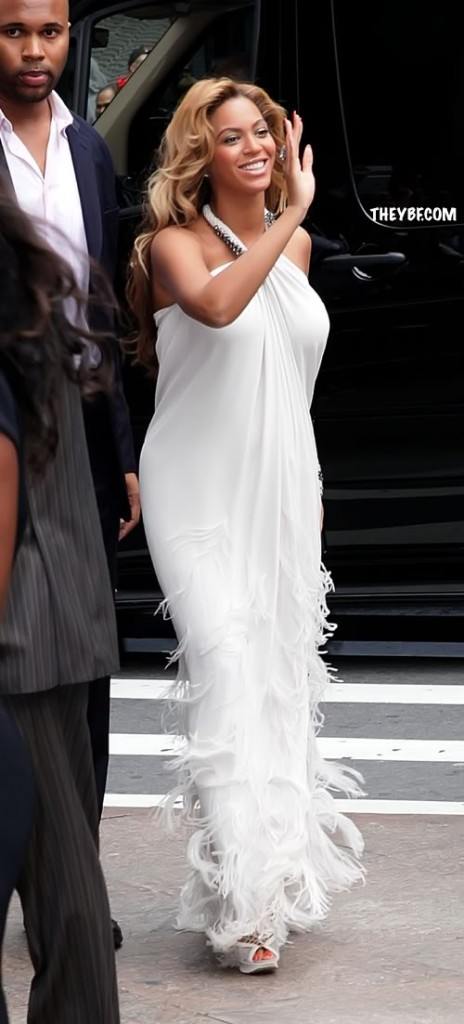 Beyonce ที่งานเปิดตัวน้ำหอม Pulse ที่ Macy’s Herald Square NYC!