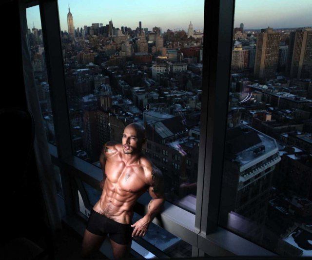 ภาพสวยกับหนุ่มล่่ำ