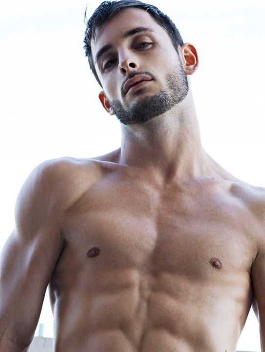 เสิิร์ฟหนุ่มมาให้จิกกัด