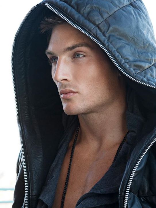 เสิิร์ฟหนุ่มมาให้จิกกัด