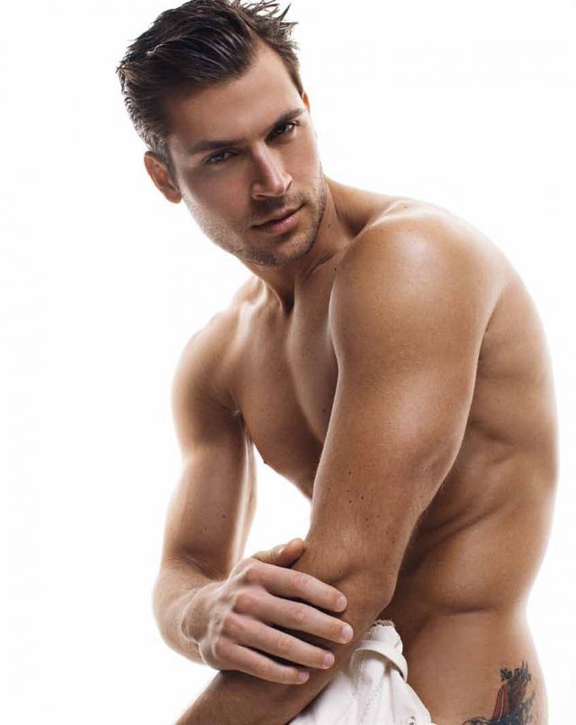 เสิิร์ฟหนุ่มมาให้จิกกัด