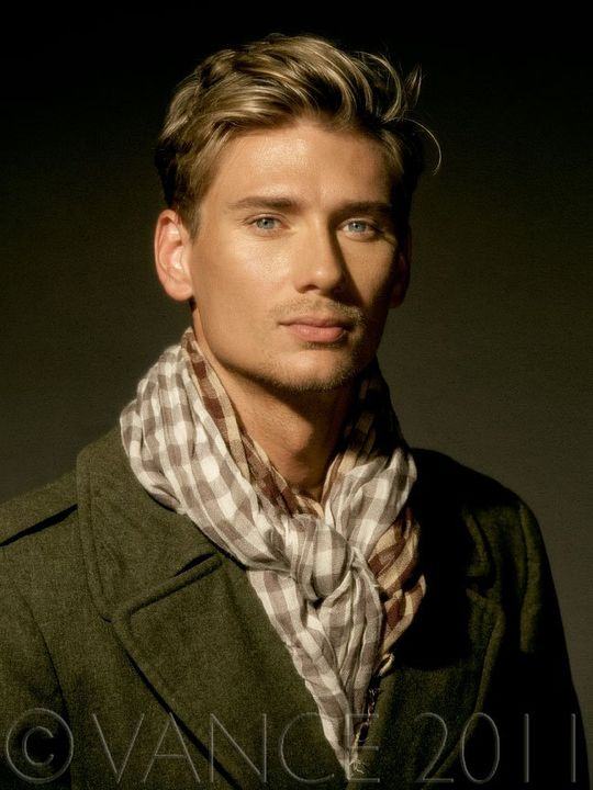 Brent Tinsley เซ็กซี่ผมทอง