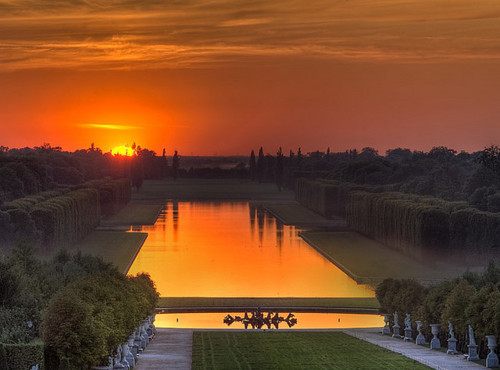 พระราชวังเเวร์ซาย (Versailles Palace)