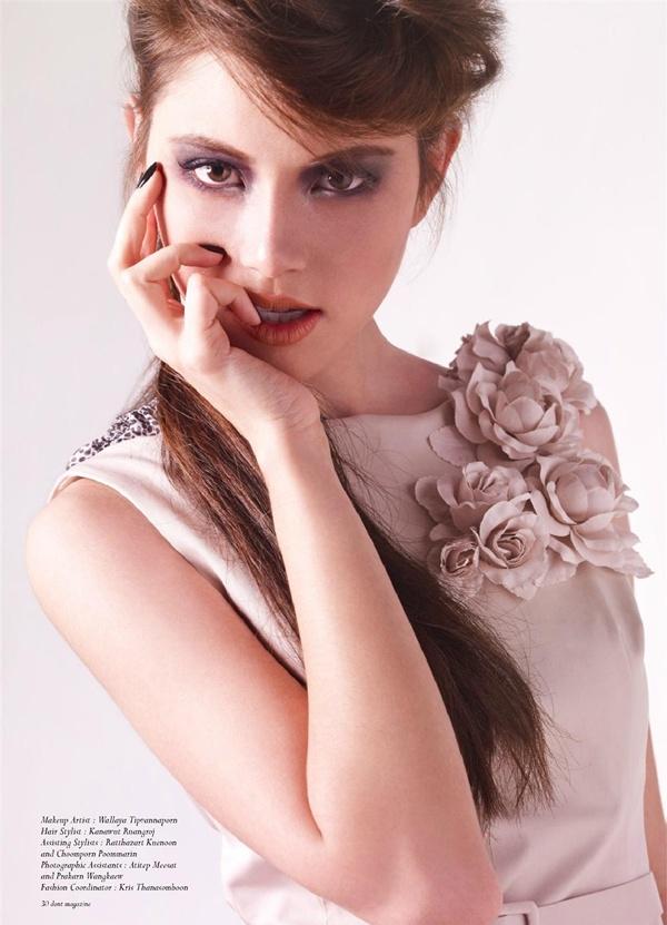 ใหม่-ดาวิกา โฮร์เน่ @ DONT MAGAZINE vol. 1 no.8 September 2011