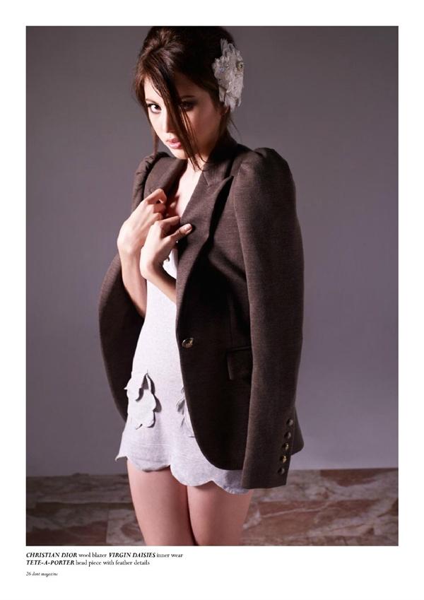 ใหม่-ดาวิกา โฮร์เน่ @ DONT MAGAZINE vol. 1 no.8 September 2011