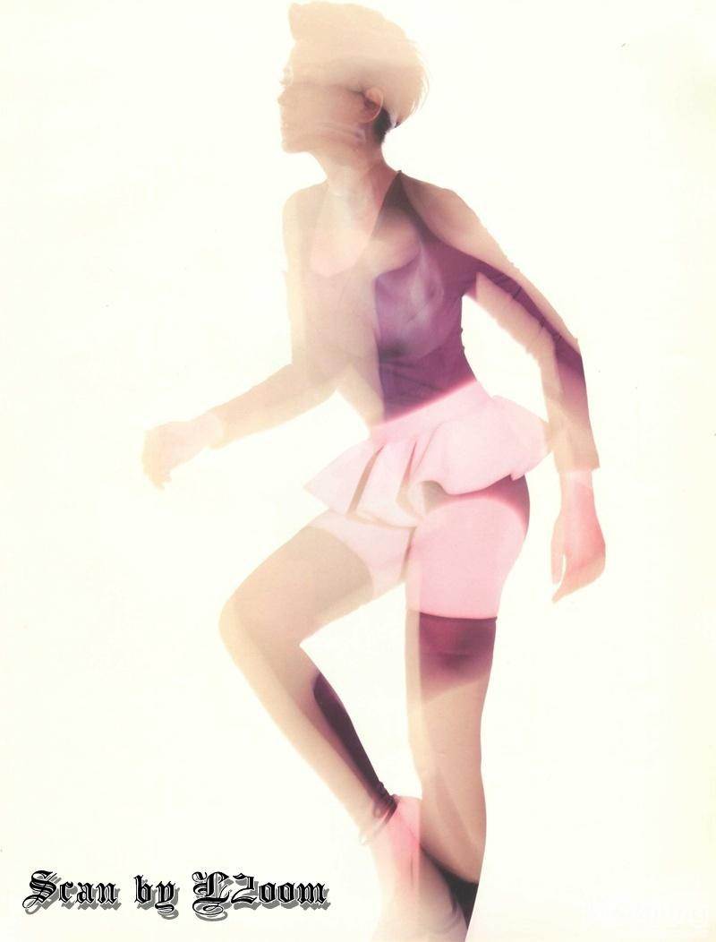 จุ๋ย-วรัทยา นิลคูหา @ HAMBURGER no.159 September 2011