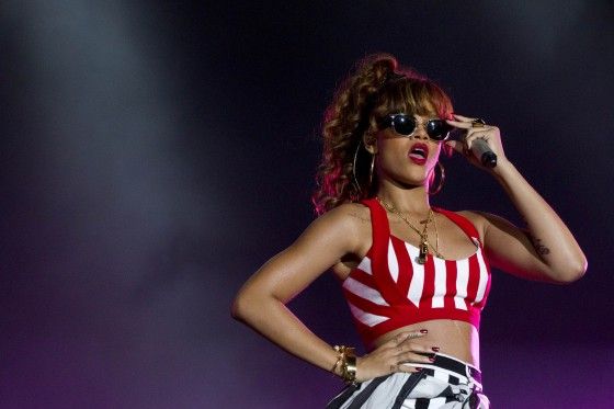Rihanna จัดเต็มสตรีมที่งาน The Rock in Rio music festival 2011