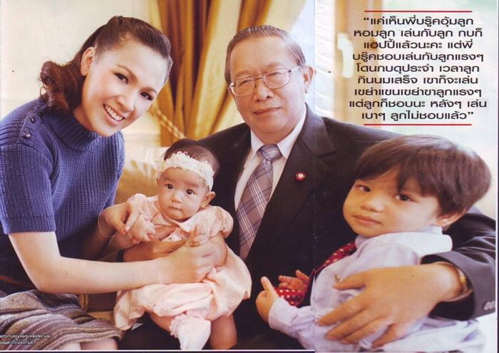รวมตัวครอบครัว ปุณณกันต์ @ HELLO! vol. 6 no. 19 September 2011