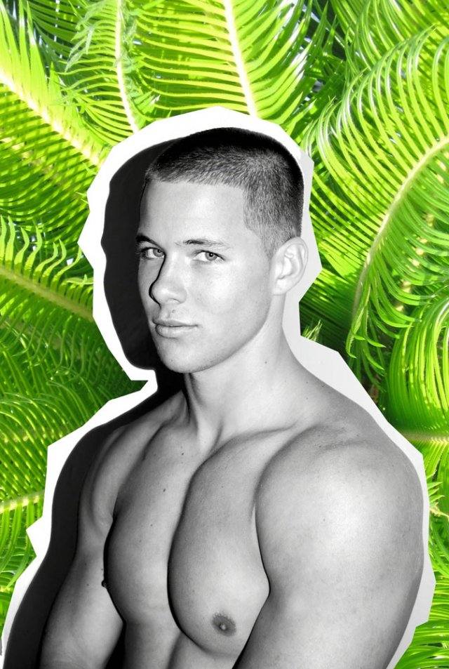 หนุ่มน้อยสุดหล่อ Scott Buker