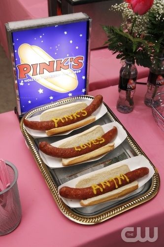 America's Next Top Model cycle 17 Ep.2 Photo Shoot  Pink's Hot Dogs