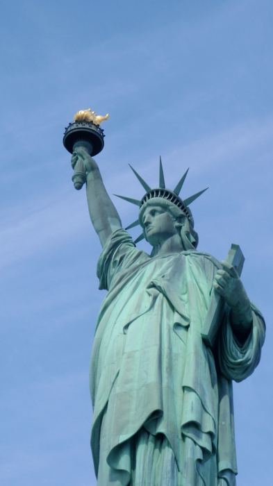 นำภาพสวยๆของเทพีสันติภาพมาให้ชมครับ