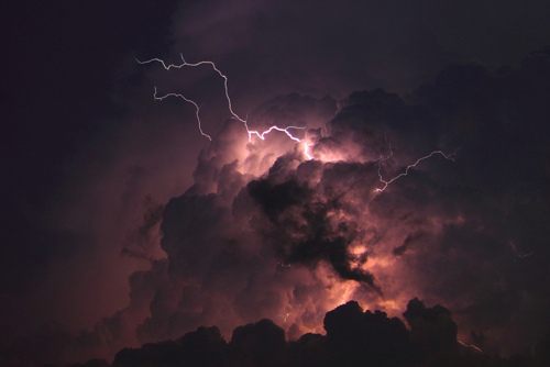 ภาพพายุความสวยงามเเต่เเฝงด้วยความดุร้ายเเละมหันตภัย