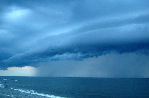 ภาพพายุความสวยงามเเต่เเฝงด้วยความดุร้ายเเละมหันตภัย