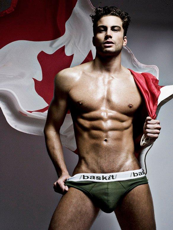 เหล่านายแบบกับธงชาติ