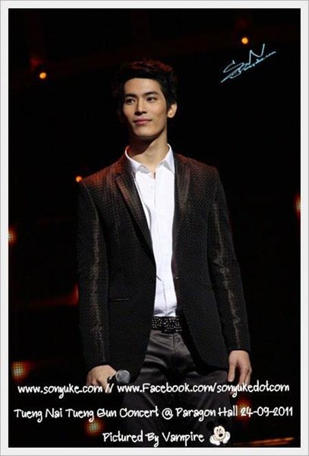 สนยุกต์ @ คอนเสิร์ตถึงไหนถึงกัน