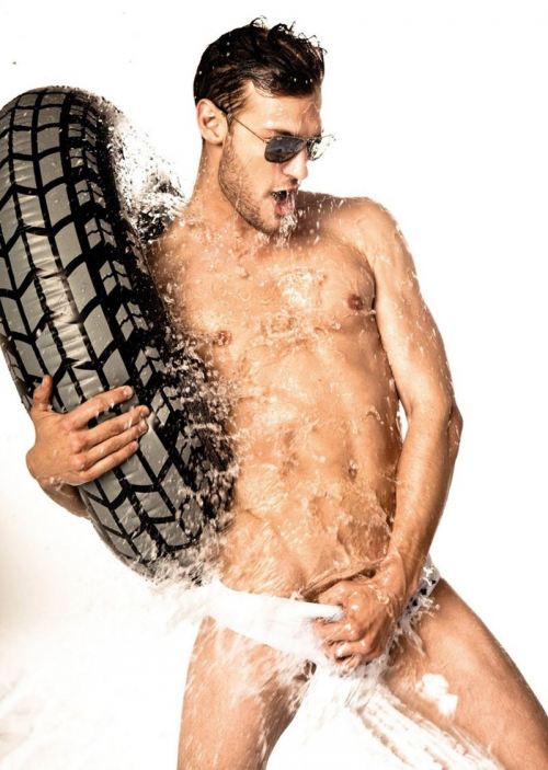 เปียกอย่างมีลูกเล่น