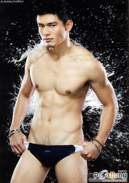 ซิกแพคแบบโดนๆ