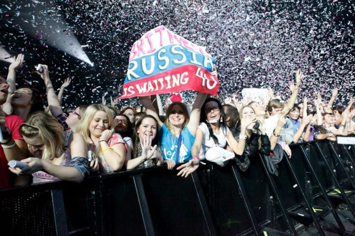 Britney Spears Femme Fatale Tour &mdash; St. Petersburg 9/24/11