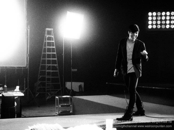 พีช-พชร & วง ARENA เบี้องหลังMV.พรุ่งนี้รวย (Ost. Top Secret วัยรุ่นพันล้าน)