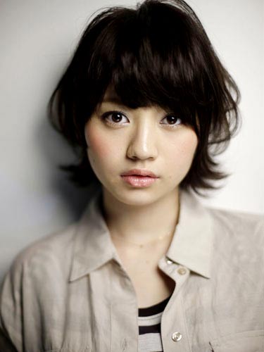 สวย เท่ มั่น ฉบับสาวผมดำ