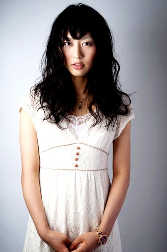 สวย เท่ มั่น ฉบับสาวผมดำ