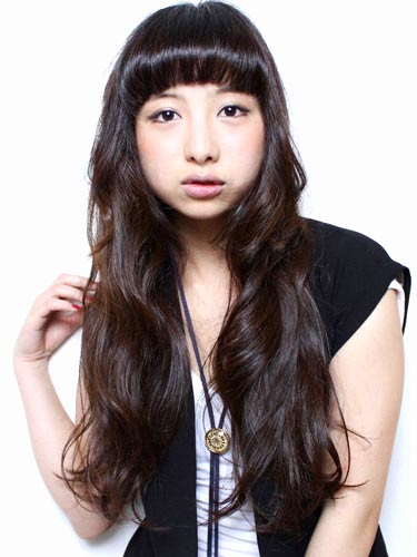 สวย เท่ มั่น ฉบับสาวผมดำ