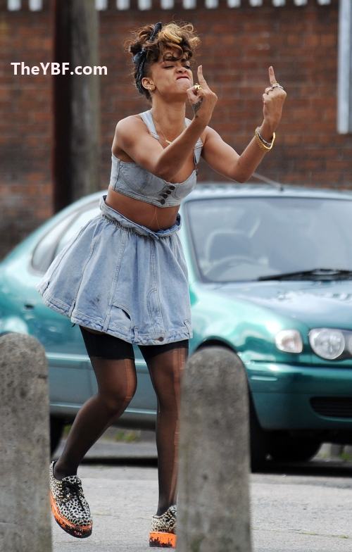 Rihanna ไปถ่าย MV &ndash; We Found Love วันที่2 !!