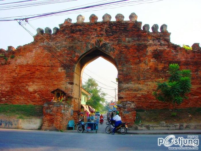 ประตูเมืองโบราณ