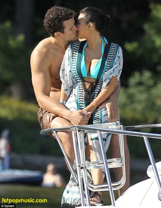 Kim Kardashian & Kris Humphries สวีตหวานใน Minnestota