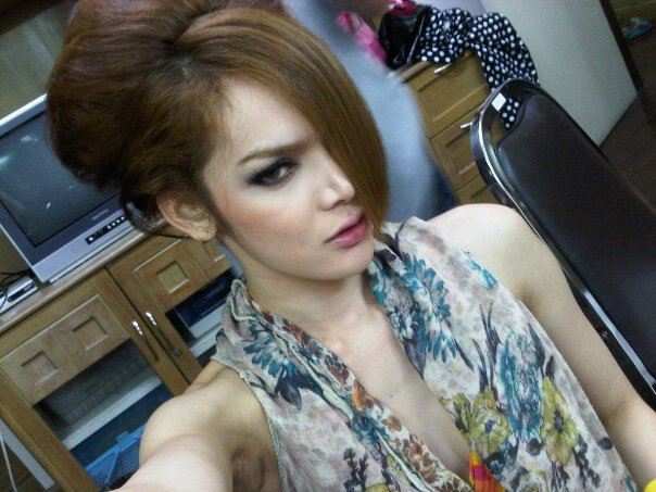 แจ๊ส มิสทิฟฟานี่ ในลุคส์ใสๆน่ารั๊คอะ