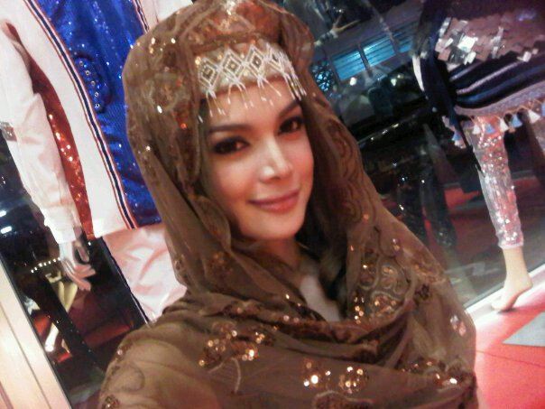 แจ๊ส มิสทิฟฟานี่ ในลุคส์ใสๆน่ารั๊คอะ