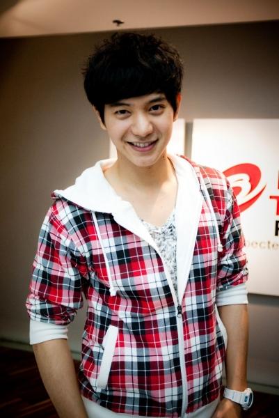 "ไอซ์ ศรัณยู" นำซิงเกิ้ลล่าสุด "น่ารักเกิน" มาฝากดีเจกฤษณ์และชาว virginhitz