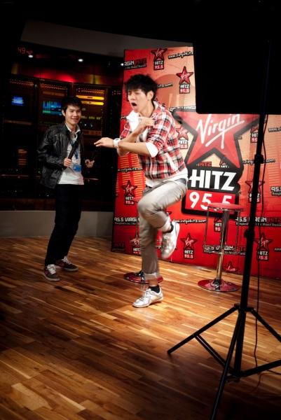 "ไอซ์ ศรัณยู" นำซิงเกิ้ลล่าสุด "น่ารักเกิน" มาฝากดีเจกฤษณ์และชาว virginhitz