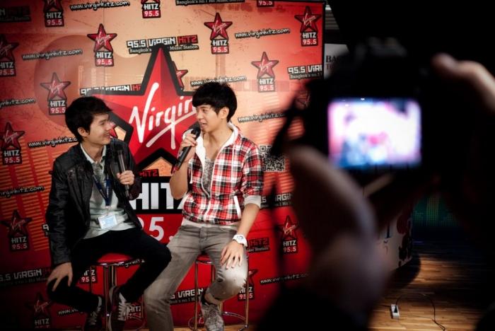 "ไอซ์ ศรัณยู" นำซิงเกิ้ลล่าสุด "น่ารักเกิน" มาฝากดีเจกฤษณ์และชาว virginhitz
