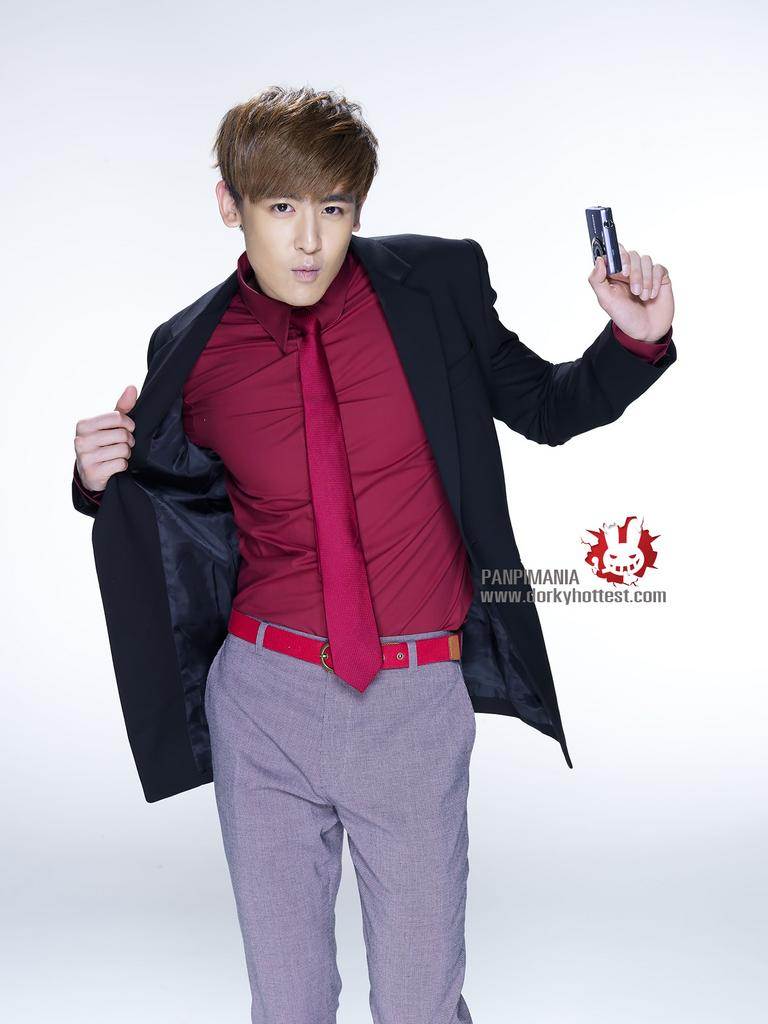 Nichkhun Photoshoot for Samsung MultiView Camera