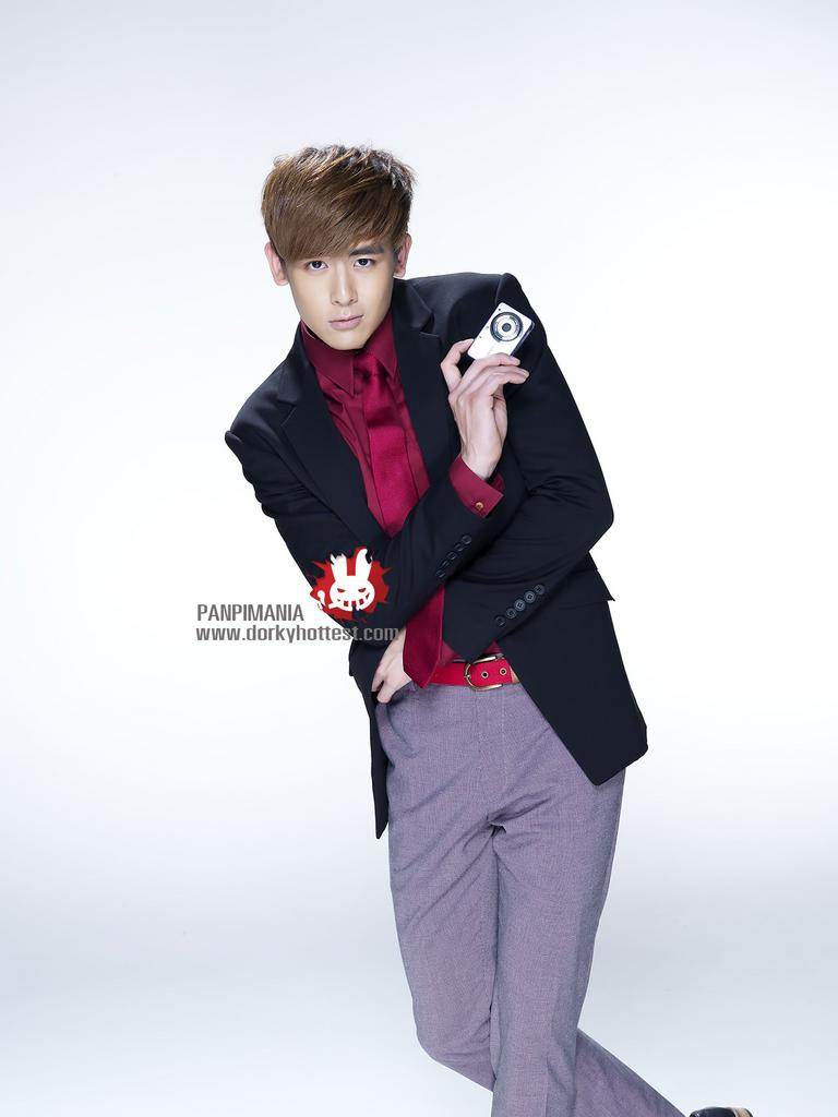 Nichkhun Photoshoot for Samsung MultiView Camera